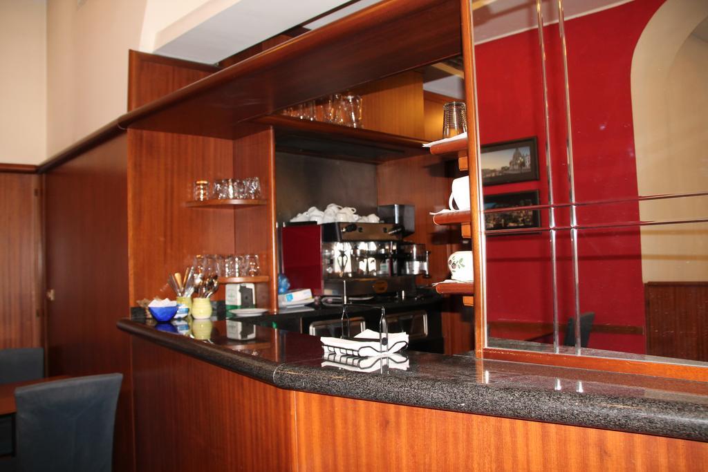 Hotel Giulio Cesare - Milan — Photos 1